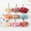 Faux Floral Verdure 6 PCS Fleurs Artificielles Pas Cher Soie Oeillet Mini Bouquet Couronnes De Mariage Décorations De Noël Du Nouvel An pour La Maison Scrapbooking YQ240125