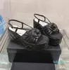 Femmes Slingbacks Sandales Designer Lambskin Wedge Plate-forme Talons Robe Chaussure Boucle Diapositives Texture Matelassée Mules Chaussures Décontractées En Plein Air