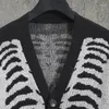 Dameshoodies 2024 Europese en Amerikaanse stijl Mode Straat Trendy Vest met lange mouwen Losse schedel Donkerzwarte trui Heren Dames