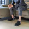 Sapatos de vestido Design de moda tênis masculinos tricolor 6-bar listras seixo bezerro longo-asa brogues escritório