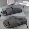 2024 Fashion Boy Pool Slides Sliders de pantoufles de créateurs Paris sandales pantoufles pour hommes femmes Hot unisexe piscine tongs de plage avec boîte taille 35-46