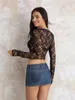 Camisetas femininas rendas colheita topos verão sexy sheer manga longa profundo decote em v blusa chique transparente magro ajuste t-shirts blusas elegantes rua