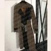 Giacca da donna firmata Trench autunnale da donna Top sul petto con cintura Lettera Colletto in pelle trapuntata jacquard Giacca a vento a maniche lunghe Abbigliamento da donna