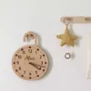 Zegary ścienne nordyckie drewniane wiszące zegar salon biuro dekoracje domowe projekt sztuki projekt cichy prezent spersonalizowany nazwa Pamięci Prezenty