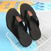 Gratis fraktdesigner Casual Platform Slides tofflor Män Kvinna Slip slitaresistent lätt vikt andningsbar supermjuk flip flop platt strand sandaler