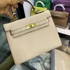 Copie légale Deisgner 8A Sacs boutique en ligne 2024 nouveau modèle de sac en cuir pour femmes epsom de deuxième génération mini single ont un vrai logo wxq