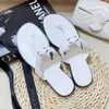 Designer Slides Flip Flops Channellies Flat Slippers Luxury Sandals Women Chain Fashion Summer Beach Mules Casual Shoes Flats