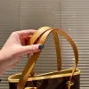 24SS Women Retiro Totes Bags Classic Printing Handbag Luxurys Designers Shouder Crossbody Messenger Ladies Travel Handbag Totes Pouch Purse 27cm
