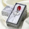 フェイクフローラルグリーン6カラークリスタルガラスバラの花の図クラフトバレンタインデーの恩恵X'mas Lovers 'Gift Souvenir Home Wedding Decoration YQ240125