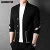 Мужские куртки высшего класса 2023 Новый дизайнерский модный вязаный кардиган для мужчин Свитер Повседневный графический японский пальто Куртка Мужская одежда J240125