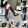 Desert Boot Cueros reales Diseñador de lujo Botas de cuero para mujer gruesas con caja Diseñadores de invierno zapatos plataforma 99zq #