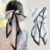 Foulards élégant cheval imprimé longue écharpe simulée soie satin streamer affaires double couche soyeux cou mince bande de cheveux