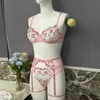 Ensemble Sexy Lady's Fantasy Mesh Transparent Lourde Broderie Florale Ensemble De Lingerie Sous-Vêtements Sexy Femmes 3 Pièces Désir Intime Hot Girl 18