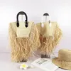 HBP Straw Tassel Bag Fashion Rattan Weave Ladies Handväska berömd designer Handgjorda axel Messenger väskor Summer Beach Purse Tote304R
