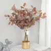 Dekorativa blommor 1pc simulering eucalyptus hem dekor clematis gren konstgjorda lilthree-head desk ornament blommor arrangemang