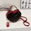 Designer Spring New Classic Colorful Handheld Love Bag Fashionable Popular Letter Heart Shaped One Shoulder Crossbody Womens Bag Trend 14 Colours