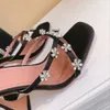 2024 Nuevos diseñadores Tacones para mujer Lujo Amina Muaddi Begum Sandalias de tacón alto Seda real Cristal adornado Correa Zapatillas Mulas Zapatos Rhinestone Carrete Tacón Letterg