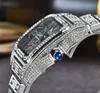 Premium Mens Square Hollow Skeleton Dial Watch Quartz Movement Male Time Clock Full Rostfritt stål Bandkedja Armband Sky Starry Diamonds Ring Bezel Wristwatch