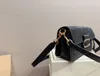 Sıcak satış moda el çantası lüks tasarımcı çanta orijinal malzeme nazik retro sınırlı tofu çanta çok yönlü parıltı gündelik crossbody çanta