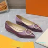 2024 Kristallen Cirkel Gesp Zijde Satijn Ballet Flats Designer Vrouwen Bootschoenen Merken