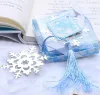 wholesale Marque-pages en métal élégants en forme de flocon de neige avec pompon, coffret cadeau pour cadeaux de Noël et d'anniversaire, fournitures de fête de mariage ZZ