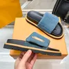 Designer skor pool kuddkvinnor tofflor sidor solnedgång platt komfort mulor vadderad främre rem slipper sida fashionabla lätt att slitna stil slider