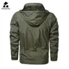 Giacche da uomo Autunno Uomo Outdoor Giacche antivento Giacca a vento con cappuccio Cappotto Camping Pesca Tattico Militare Maschile Giacca casual traspirante 5XL J240125