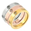 Anéis de aço inoxidável da moda joias anel de pedra de zircônia cúbica faixa personalizada anel de ouro de zircônia para mulheres e homens