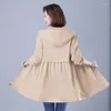 Trench da donna Primavera Autunno Cappotto da donna Moda con fodera Allentato Plus Size Giacca a vento di media lunghezza Capispalla casual con cappuccio femminile