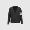 TB Sweatshirt Herrtröjor Stickad kappa Original 4-bar Stripe Design Luxury Wool Cardigan Famous Unisex High Quality High-End Male tröja