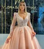 Ny designer rosa långa ärmar kvällstävlingsklänning för kvinnor sexiga v hals långa ärmar arabiska prom formella klänningar spetsar applikationer mantel de soiree