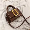 Designer- Kleine crossbody-tassen met riem gesp belfdecoratie vintage lederen handtassen en portemonnees vrouwelijke schouder messenger hand bag294v