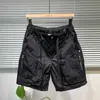 Męskie szorty sznurkowe multi-kieszeni szorty American Retro Fashion Cropped Pants Harajuku Hip-Hop Hip-Hop Casual Loose Outdoor kombinezon J240124