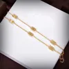 Womens JewLery Necklace Designer för kvinnor hängande halsband lyxiga klassiska halsbandskvinna smycken 46s896bra.35or guld färg mässing halsband 5 stilar med låda