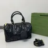 Designer axelväskor Luxurys Designers Boston Handbag Crossbody Bag Women Canvas Handväskor Purses Fashion Messanger 2024New Style Lady Packs With Ggletters