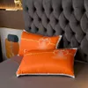 مجموعات الفراش المصممة الفاخرة المطبوعة كوين كينج الحجم ح أن لحاف غطاء غرفة نوم مصمم أغطية أغطية أغطية لمادة الإسقاط البرتقالية البرتقالية