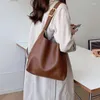 Sacs de soirée Sac à main de grande capacité pour femmes Mode PU Cuir Simple Couleur Solide Épaule