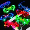 Dark Party의 LED Glasse Neon Glow Dark Party Favor Supplies 성인을위한 조명 안경 아이 어린이 생일 웨딩 파티 액세서리 240118