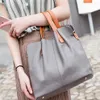 2019 New Leather Handbags 패션 대비 대비 대비 컬러 첫 레이어 암소 마더 가방 큰 가방 어깨 핸드백 가방 여성 242c