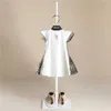 Vestidos da menina verão 2-7 anos de idade crianças estilo preparatório branco manga de algodão patch trabalho simples vestido plissado crianças bebê menina roupas infantis 24323