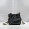 Designer de luxo crossbody saco mini tamanho 22 saco feminino cordão compras saco balde saco de lixo banhado a ouro vintage bolsa de ombro sacola clássico saco de embreagem