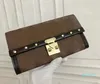 2024 مصمم فاخر عالي الجودة Clasp Clasp Bag Bag Based Long Simple Card Bag