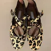 10Aプレミアム品質のデザイナー女性用バレエ靴クロスベルト付きフラットソールシューズ25902-3-5-1-7