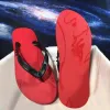 Designer de luxo Loubi vermelho flip-flops mulheres tangas homem slide mens jandals sapato de borracha tiras finas brilhante rebite tanga sandália plana moda chinelos tamanho 38-46