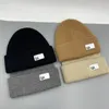 Flerfärgad block Jacquard Custom beanie hatt för män och kvinnor dagliga varma vinterhattar