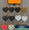 Topp lyxig kärleksläder Key Chain Pendant Korean Keychain Wholesale