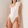 Kvinnors badkläder solid veckad vit baddräkt från axeln blommig tryck sexig triangel bikini set ruffles bandage