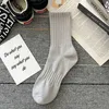 Sportsocken Neue 5 Paar Coole Männer Schwarz Weiß Warme Socken Set Herbst Winter Männlich Einfarbig Sport Kurze Socken Für Männer Hip Hop Skateboard YQ240126