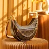 Loop bag Croissant bags shoulder hobo designer Purse M81098 Cosmetic half-moon baguette underarm Handbag crossbody Metal Chain Col260n