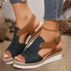 Sandaler Fashion Women's Wedge Sandals Summer Peep Toe Sandaler Ett ord Buckle Rom Ladies Shoes Lätt veckad plattform Sandaliasl2401